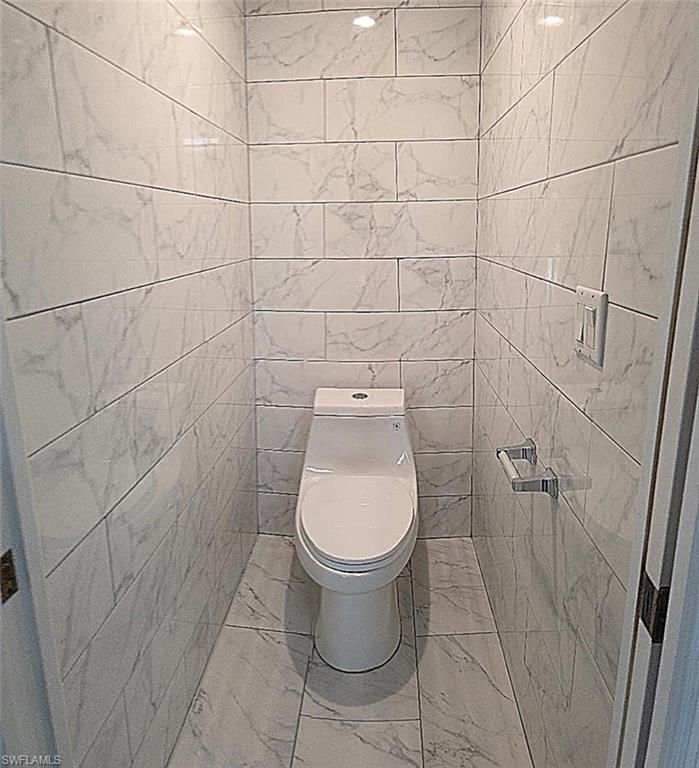 BEDROOM SUITE