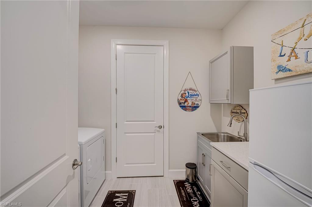 6229 Harmony DR photo 32
