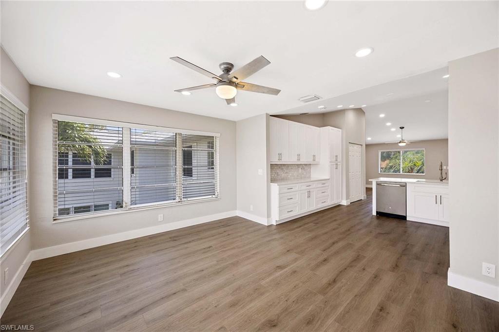 707 Neapolitan WAY 707 photo 13