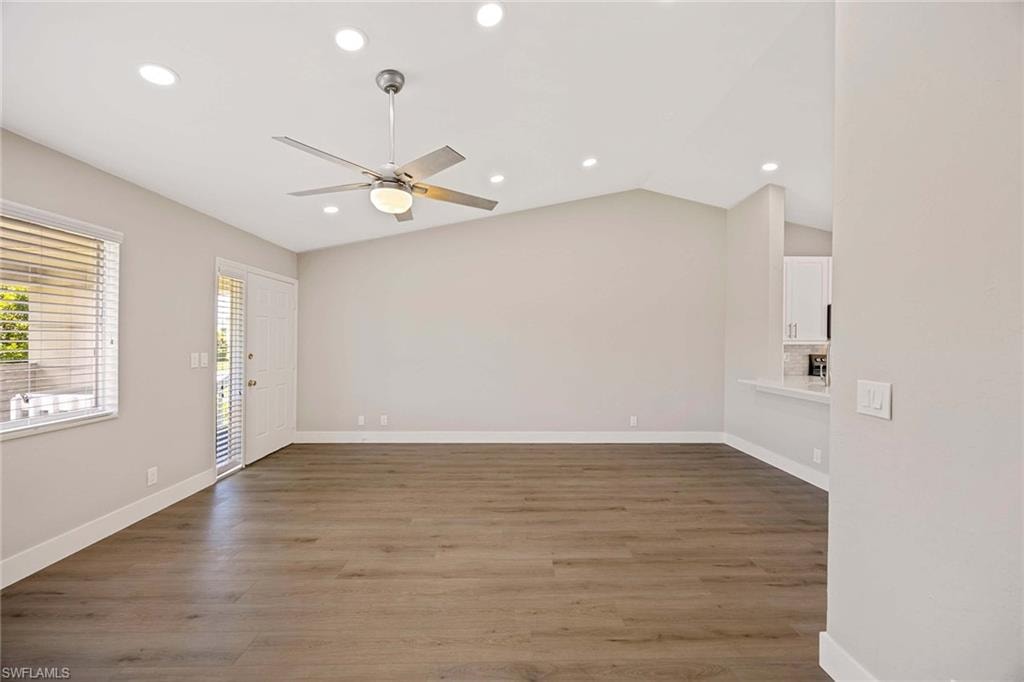 707 Neapolitan WAY 707 photo 7