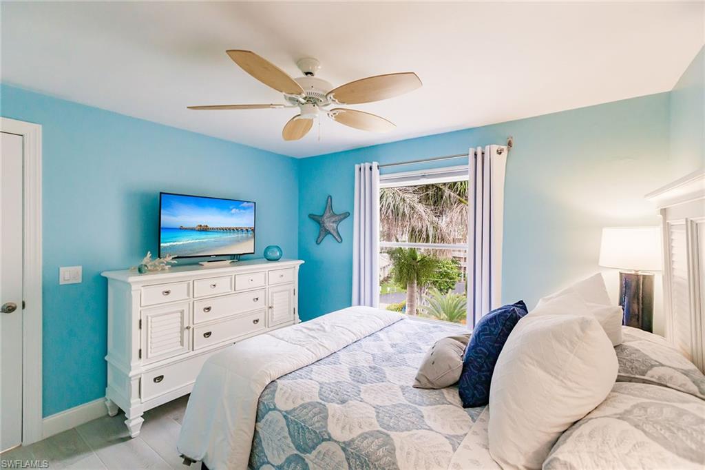 900 Collier CT 406 photo 23