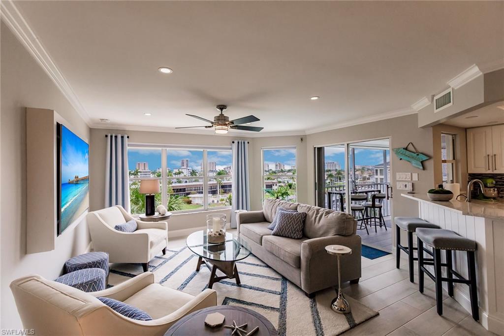 900 Collier CT 406