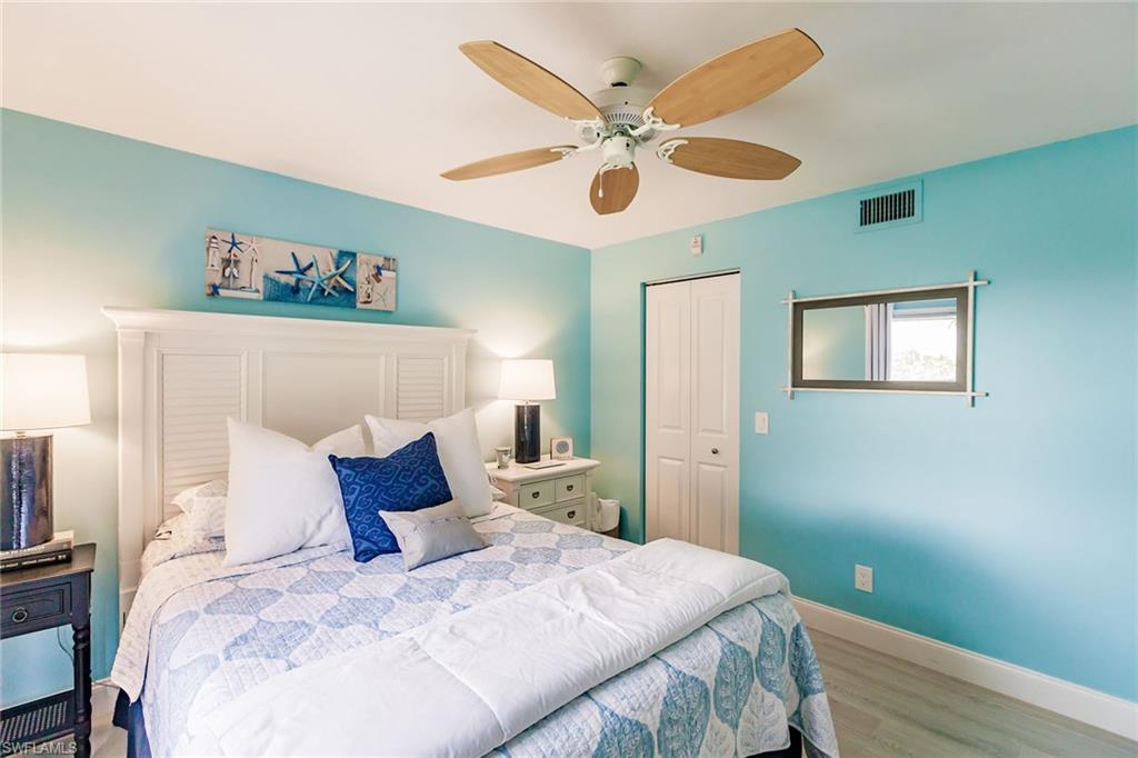 900 Collier CT 406 photo 24