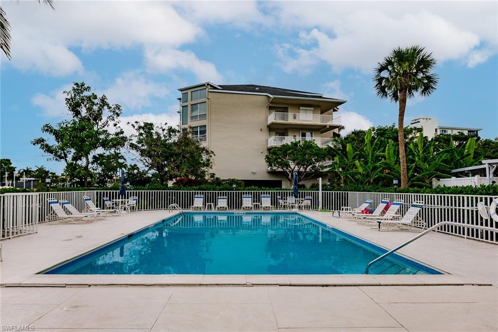 900 Collier CT 406 photo 34