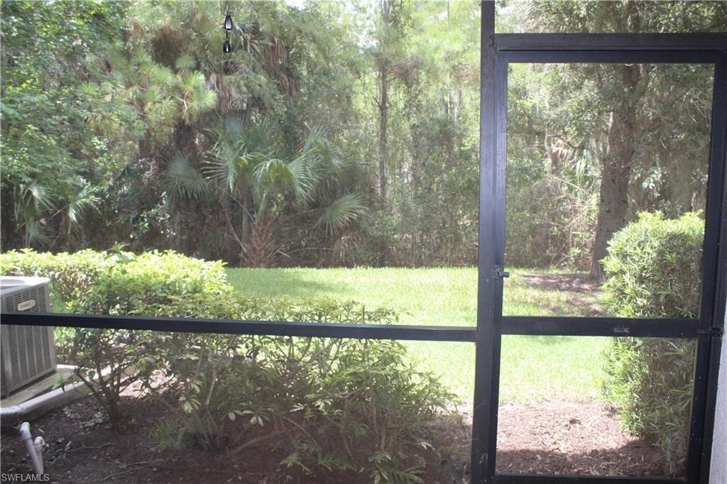 9076 Gervais CIR 403 photo 16