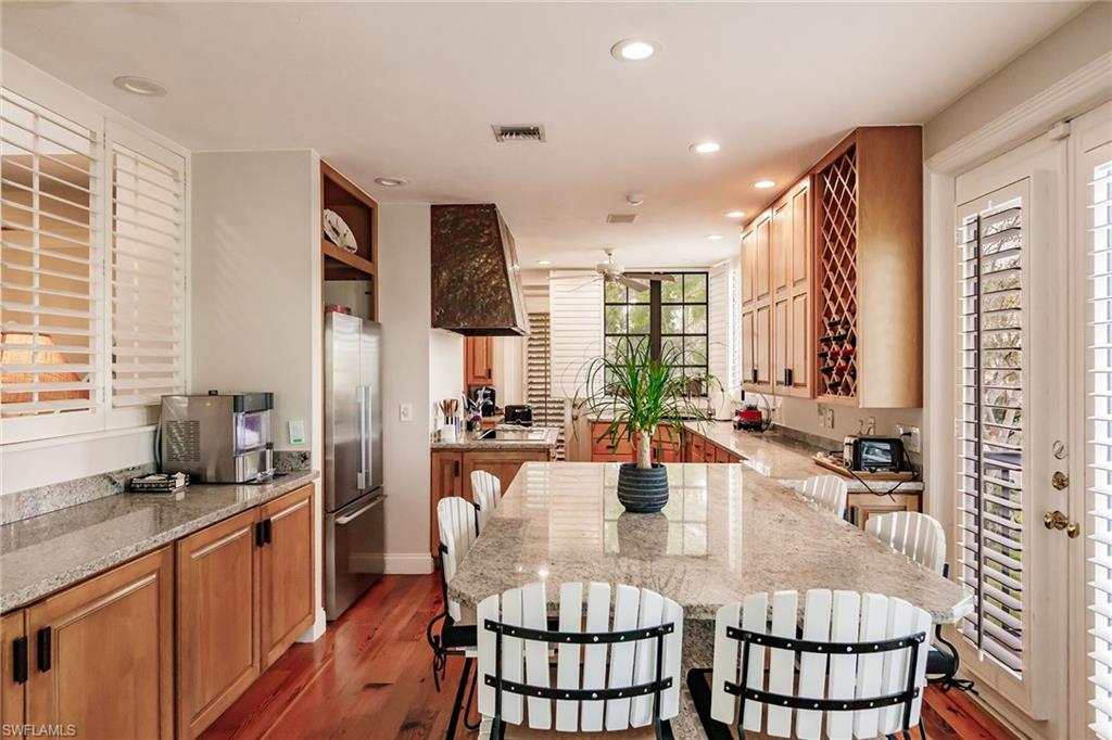 376 Leatherfern LN photo 17