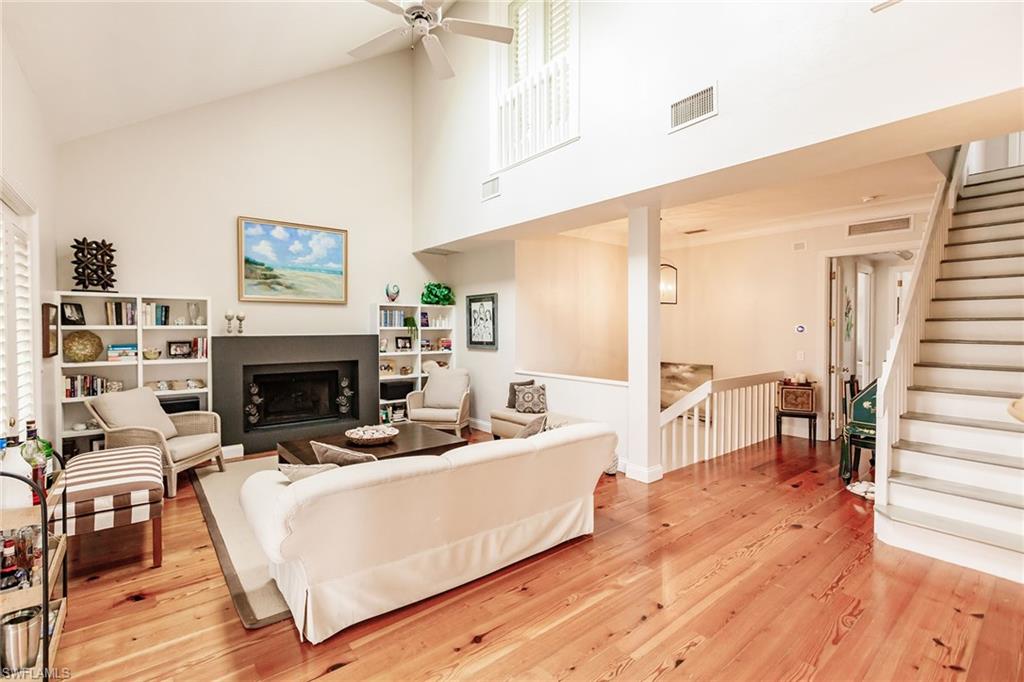 376 Leatherfern LN photo 12