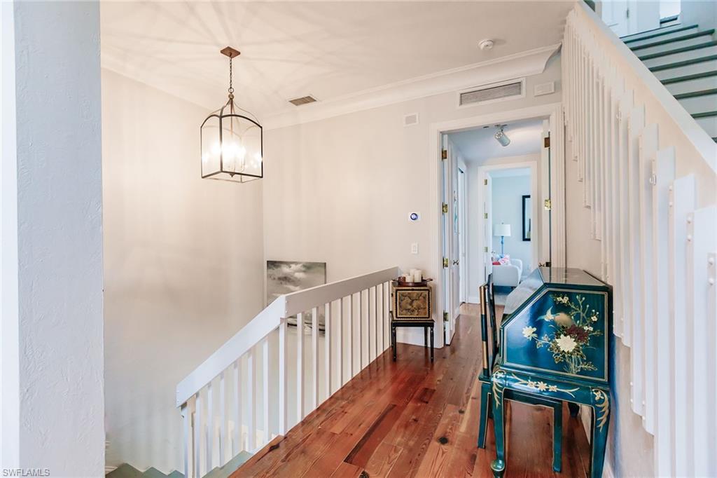 376 Leatherfern LN photo 10
