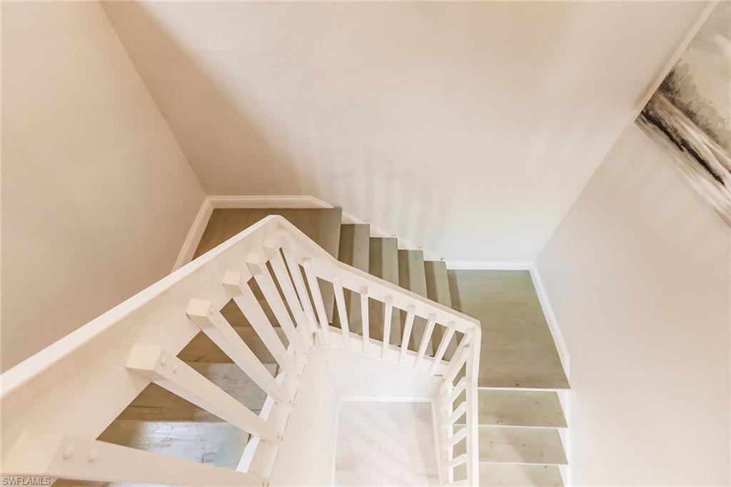 376 Leatherfern LN photo 11