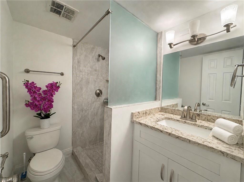 1087 Forest Lakes DR 306 photo 12
