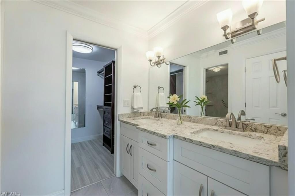 1087 Forest Lakes DR 306 photo 7