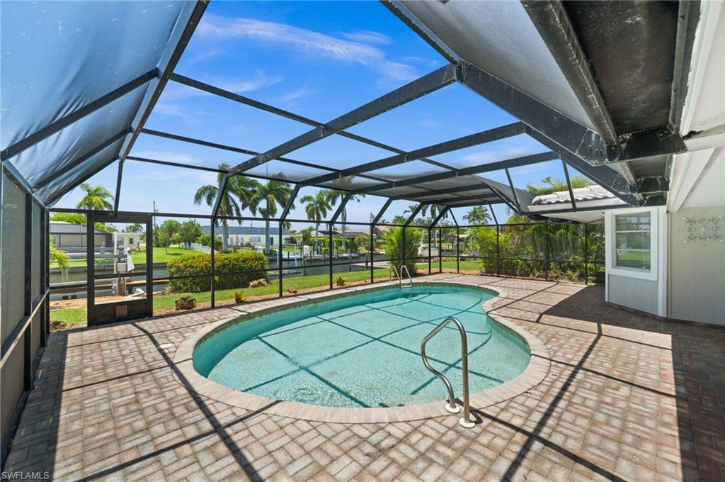 Beautiful Pool with a great view