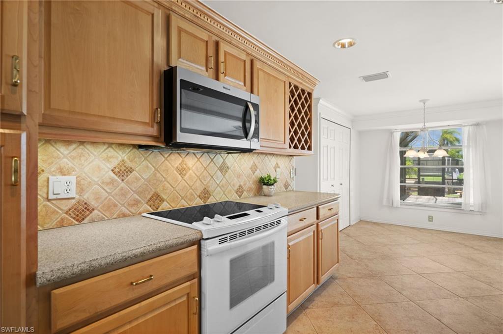 Tile backsplash