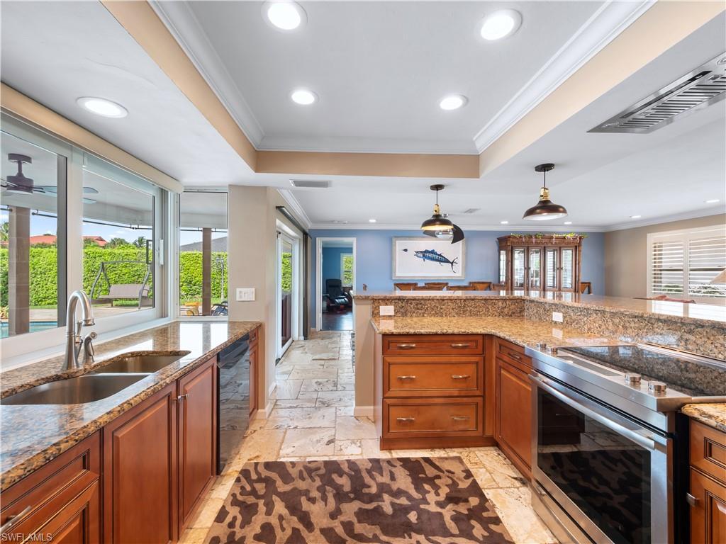 980 Bal Isle DR photo 9
