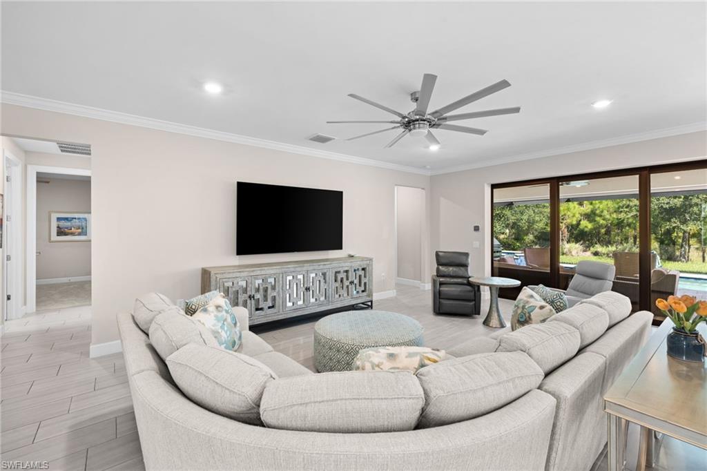 6907 Cocoplum ST photo 17