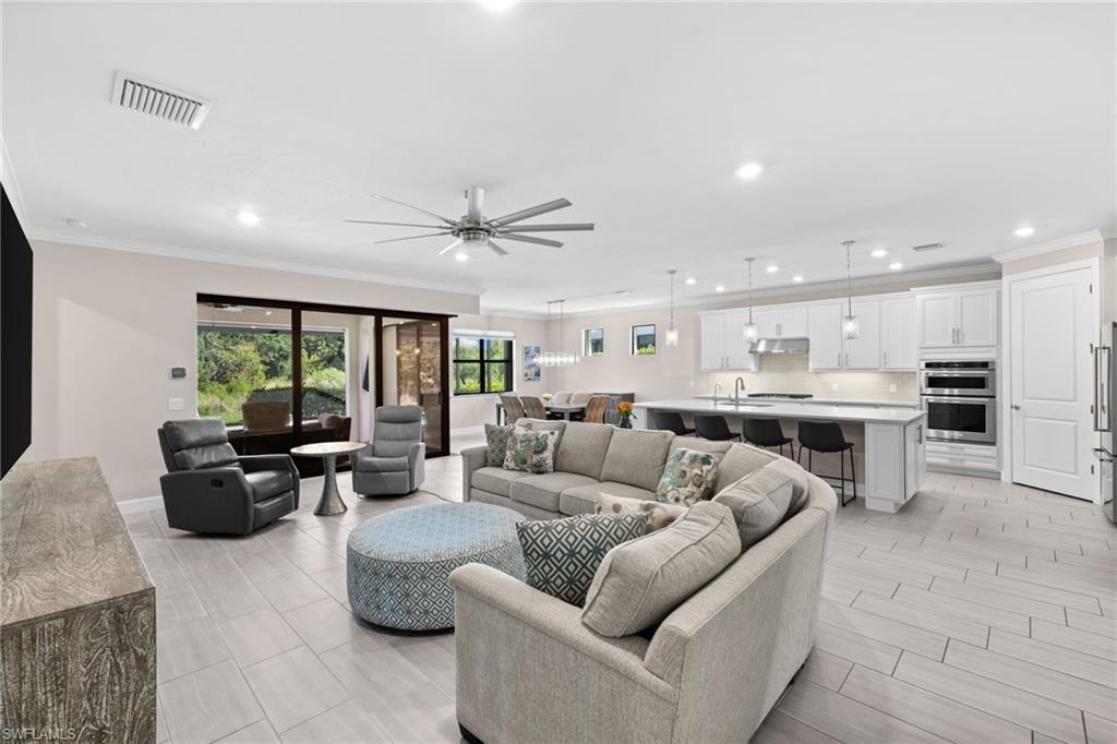 6907 Cocoplum ST photo 8
