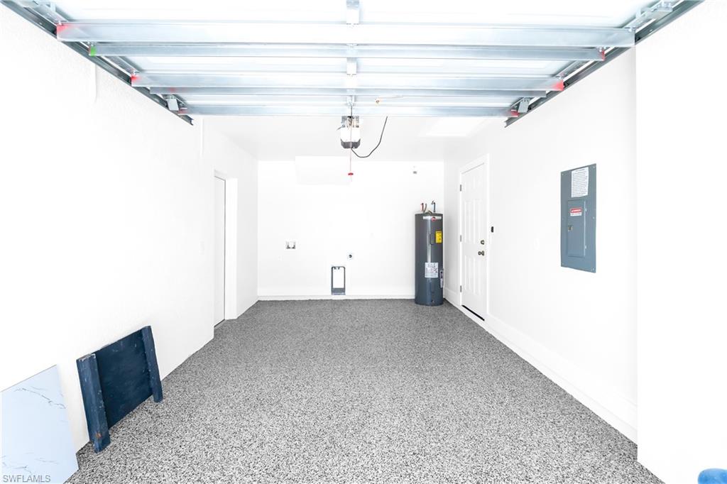 1507 Hank AVE photo 6