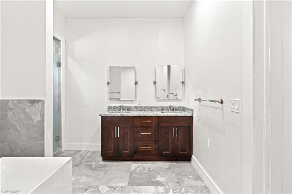 1853 Della DR photo 27