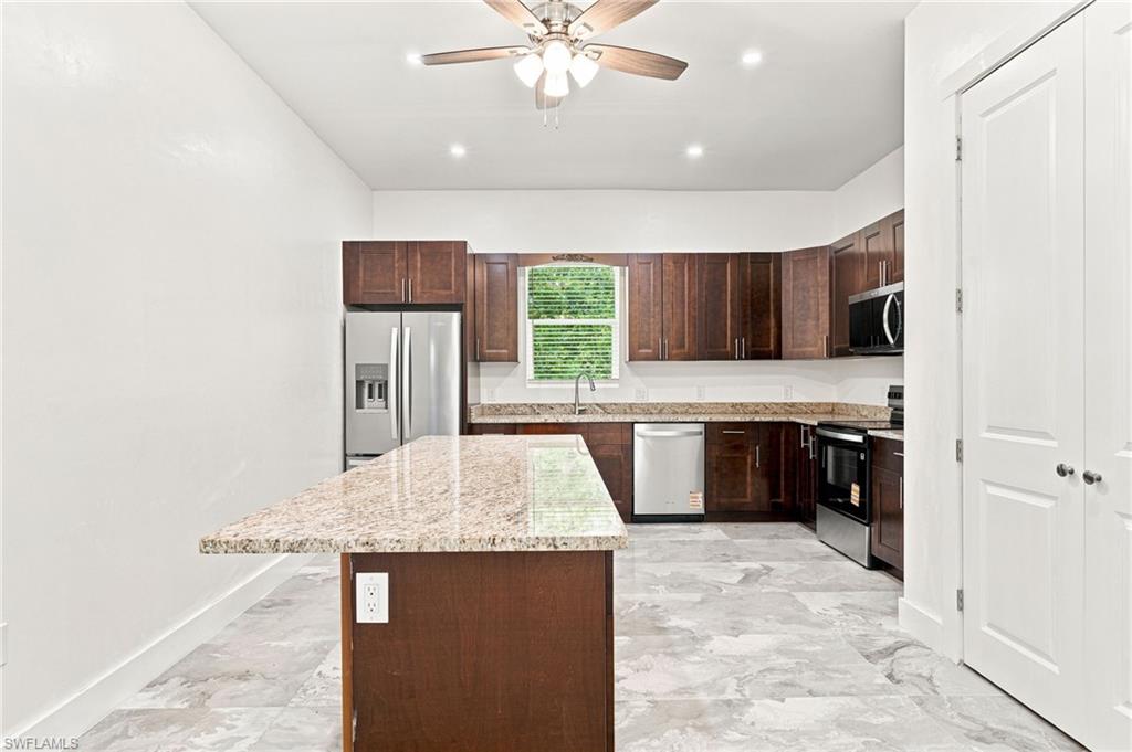 1853 Della DR photo 16