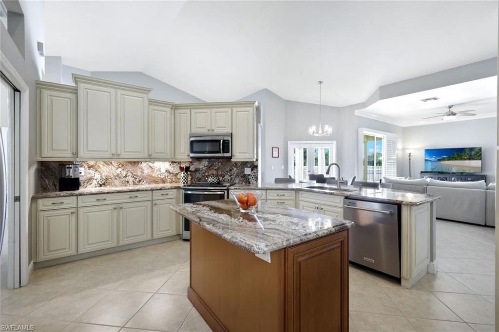 12070 Fairway Isles DR