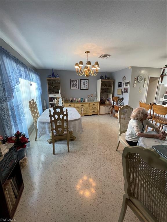 225 Lake DR photo 6
