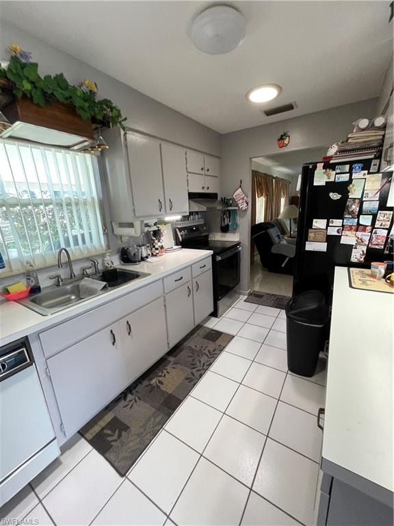 225 Lake DR photo 7