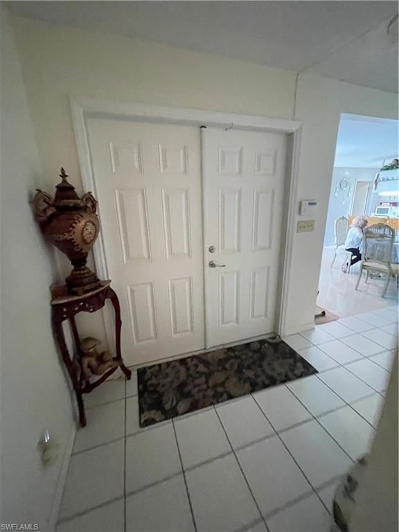 225 Lake DR