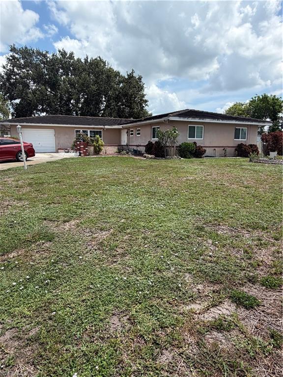 225 Lake DR