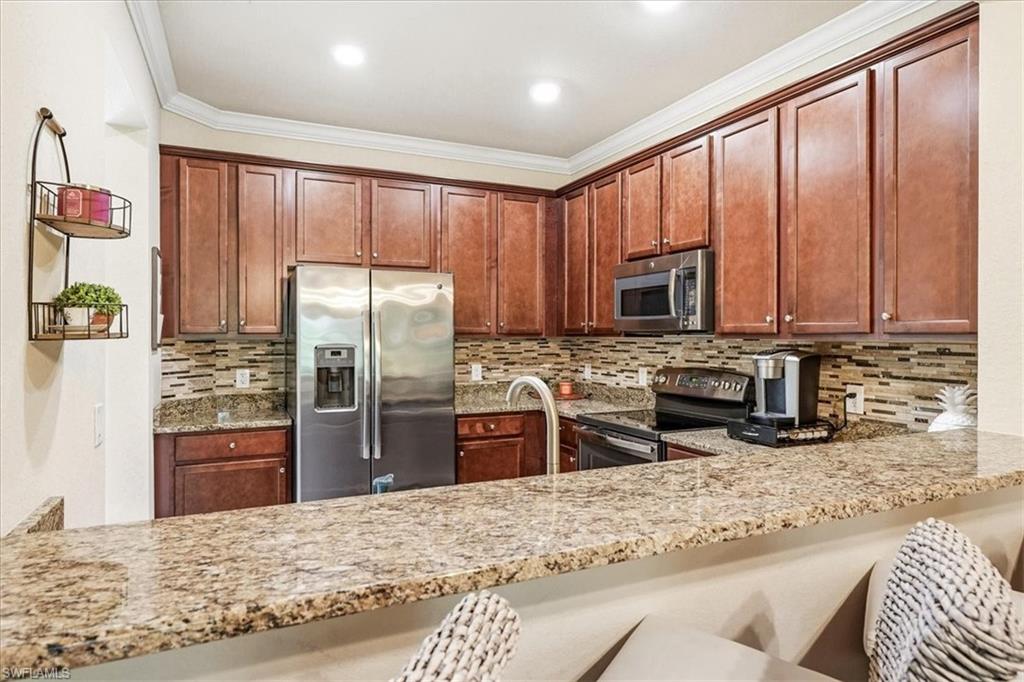 10034 Via Colomba CIR photo 7