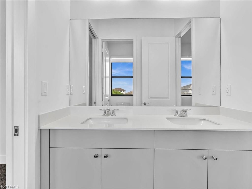 4784 Sophia DR photo 31