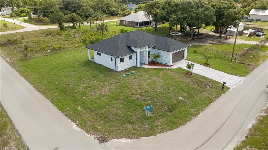 470 Laconic AVE photo 21