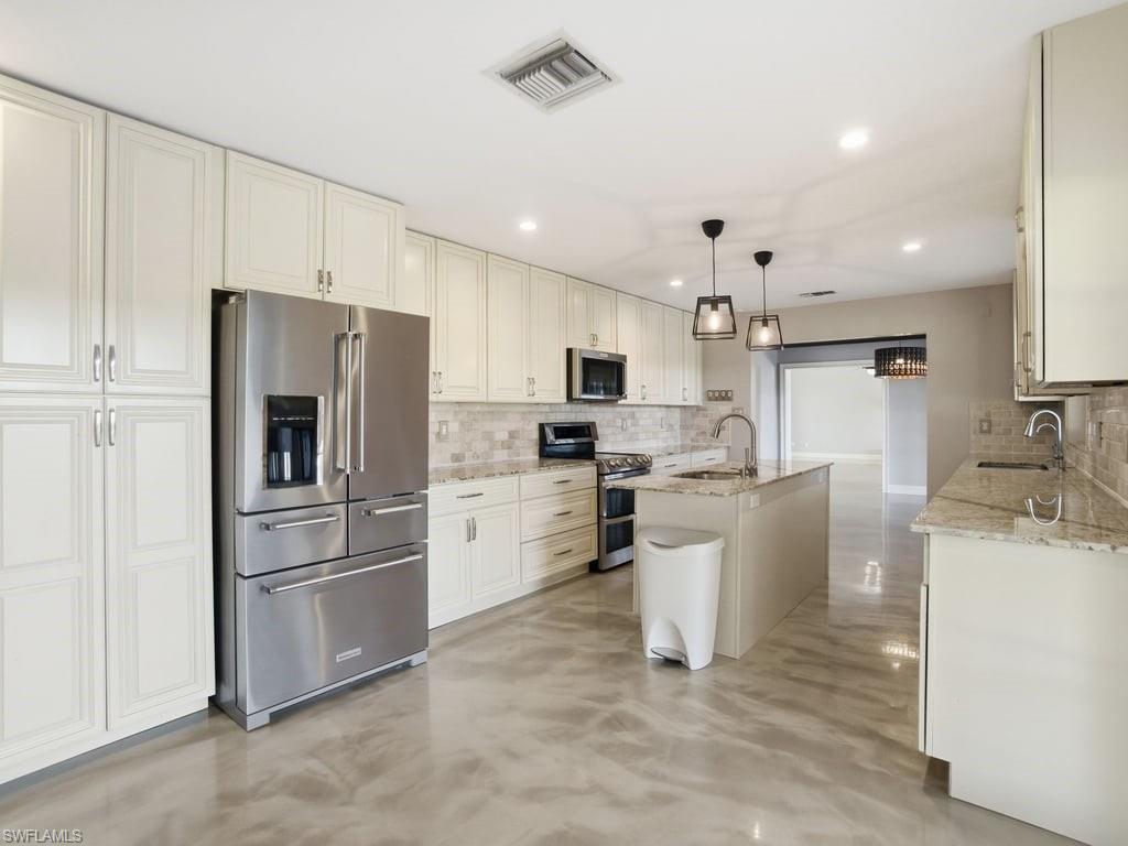 4920 Shady River LN photo 14