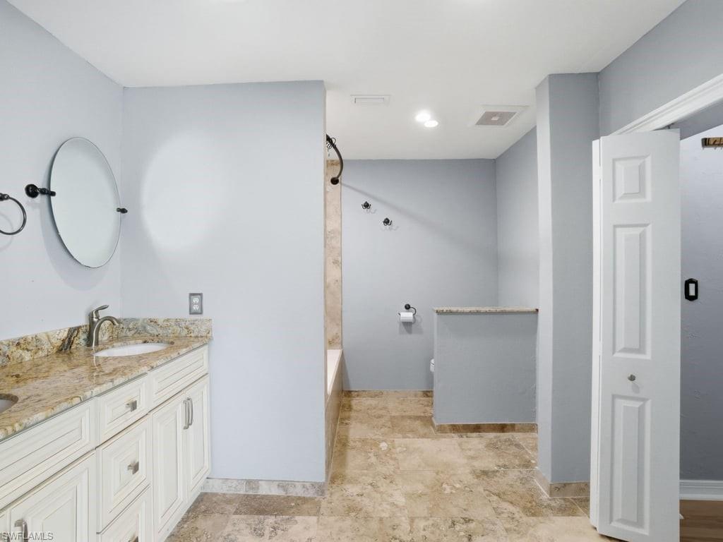 4920 Shady River LN photo 18
