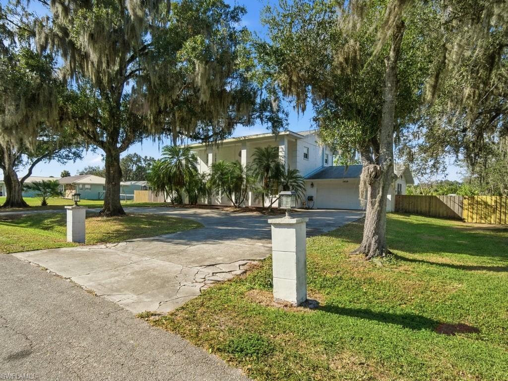 4920 Shady River LN photo 40