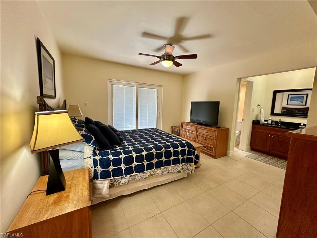 788 Park Shore DR D20 photo 13