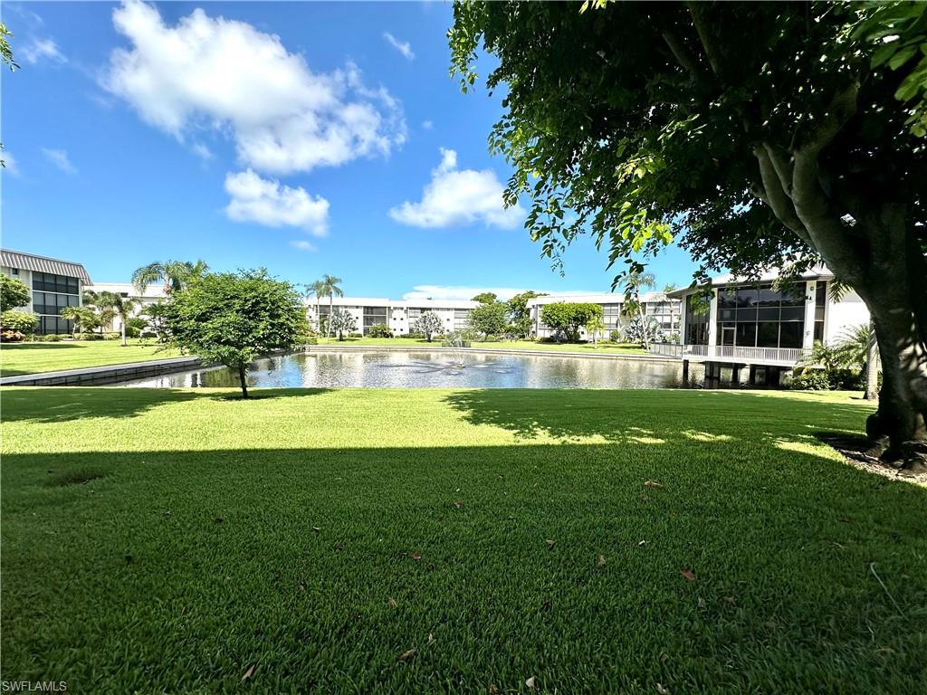 788 Park Shore DR D20 photo 30