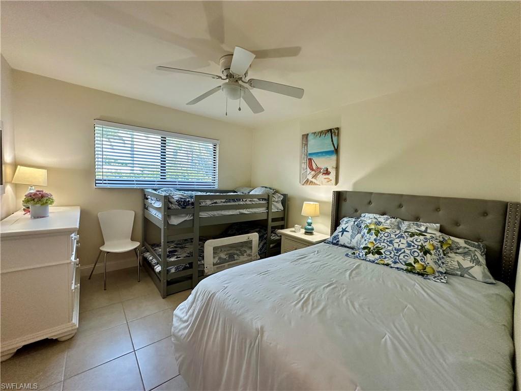 788 Park Shore DR D20 photo 19