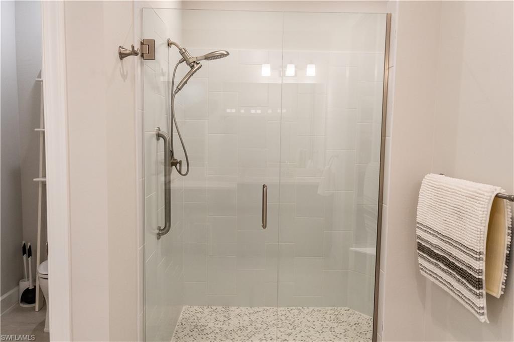 15335 LUCERNA ST 104 photo 17
