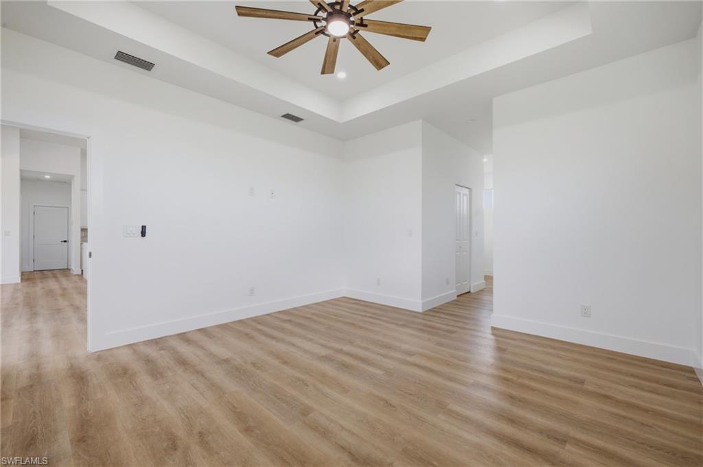 2929 Diplomat PKWY W photo 31