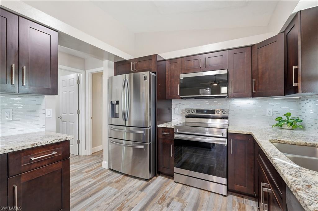 4425 14th PL photo 8