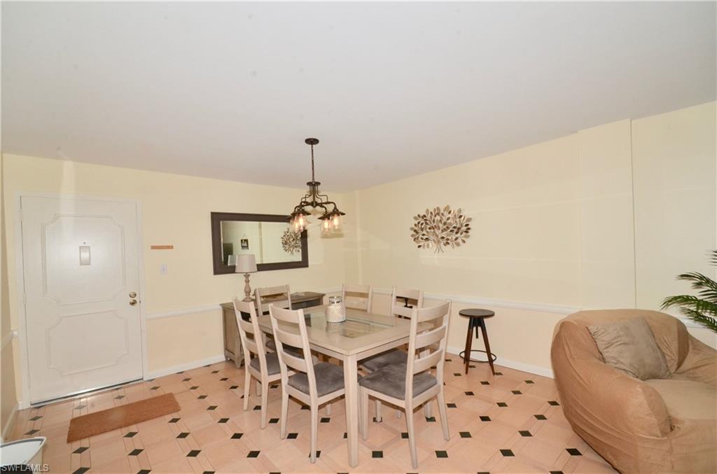 555 Park Shore DR B-309 photo 7