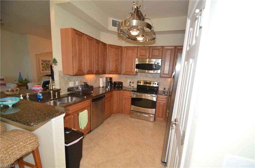 10572 Smokehouse Bay DR 101 photo 8