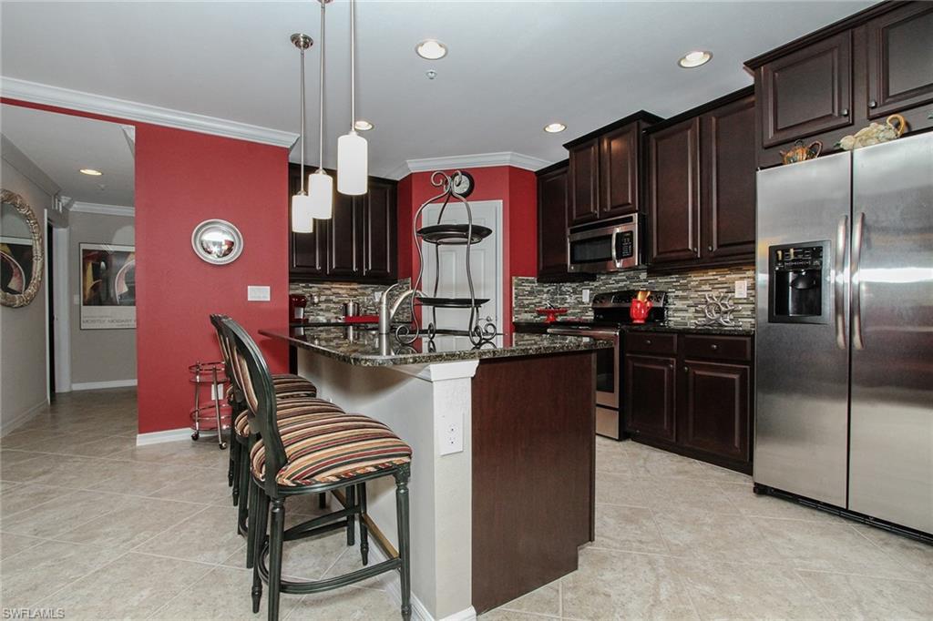 8531 Violeta ST 101 photo 6