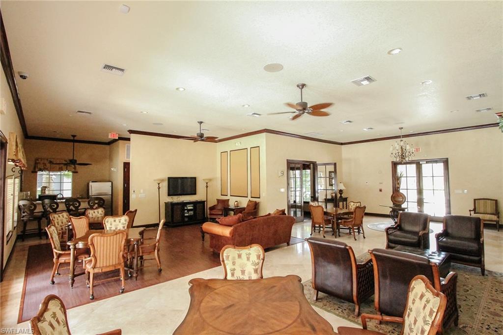 8531 Violeta ST 101 photo 22