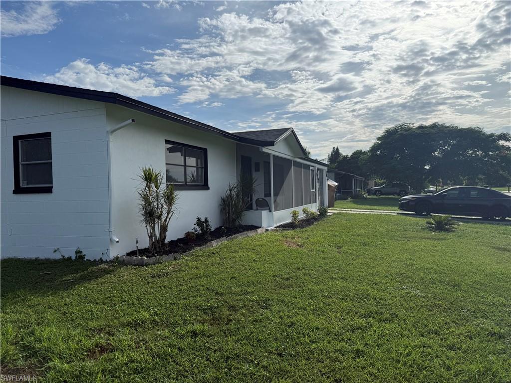 212 Davis RD