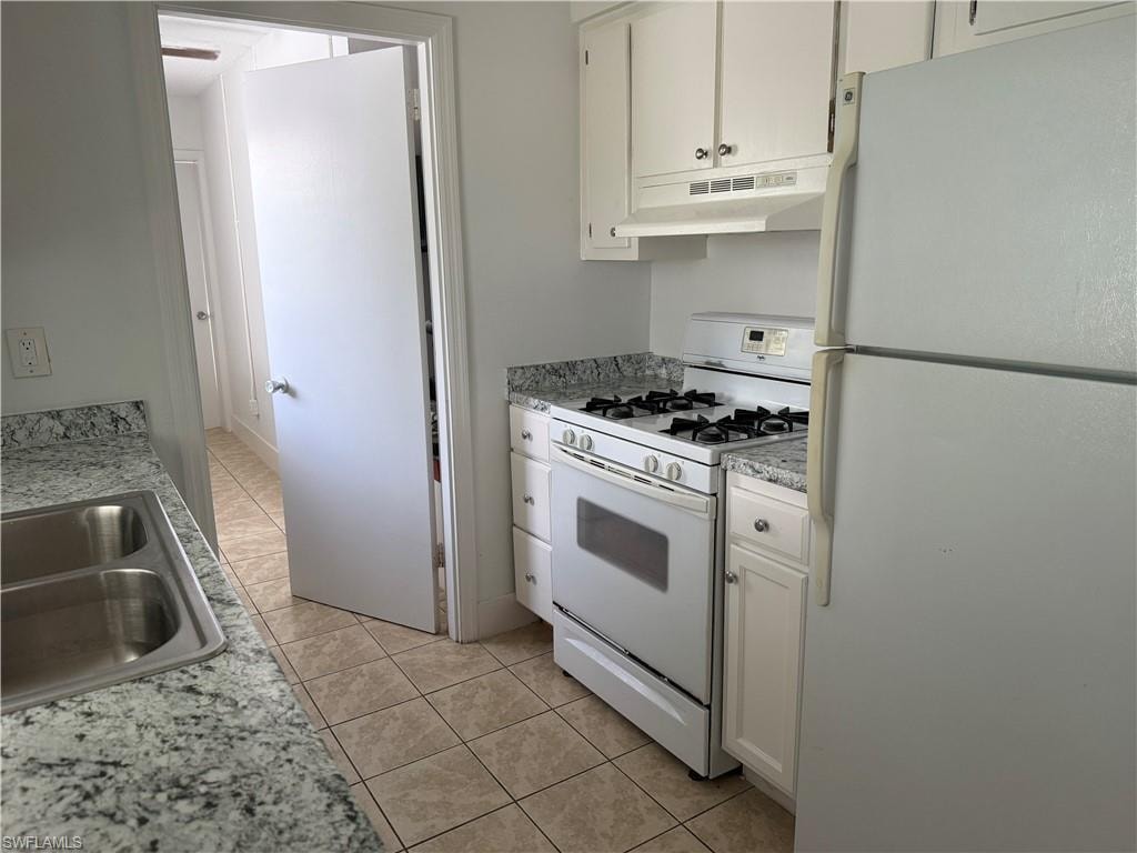 212 Davis RD photo 10
