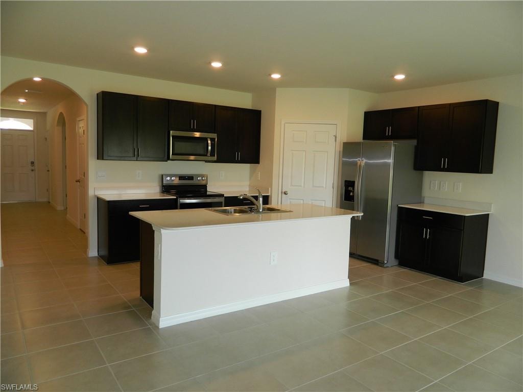 25118 Doredo DR