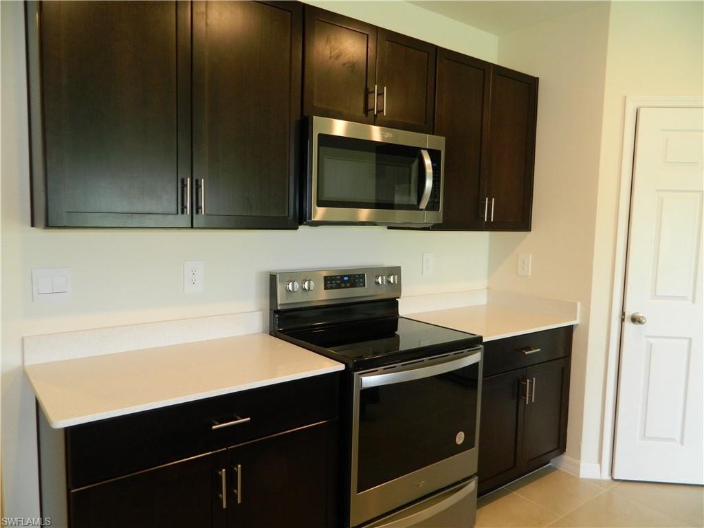 25118 Doredo DR
