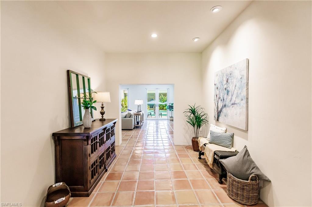 1291 Caloosa DR
