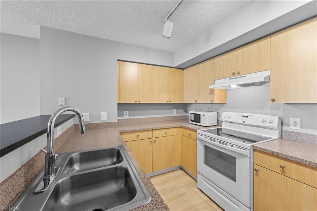 8736 River Homes LN 7304 photo 7